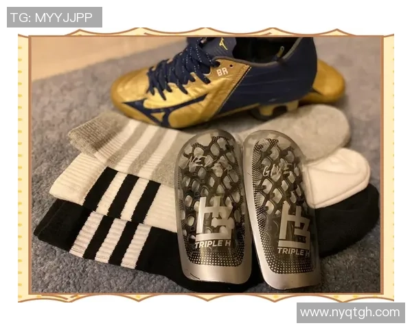 足球穿鞋的选择与搭配技巧助你在球场上尽显风采与实力